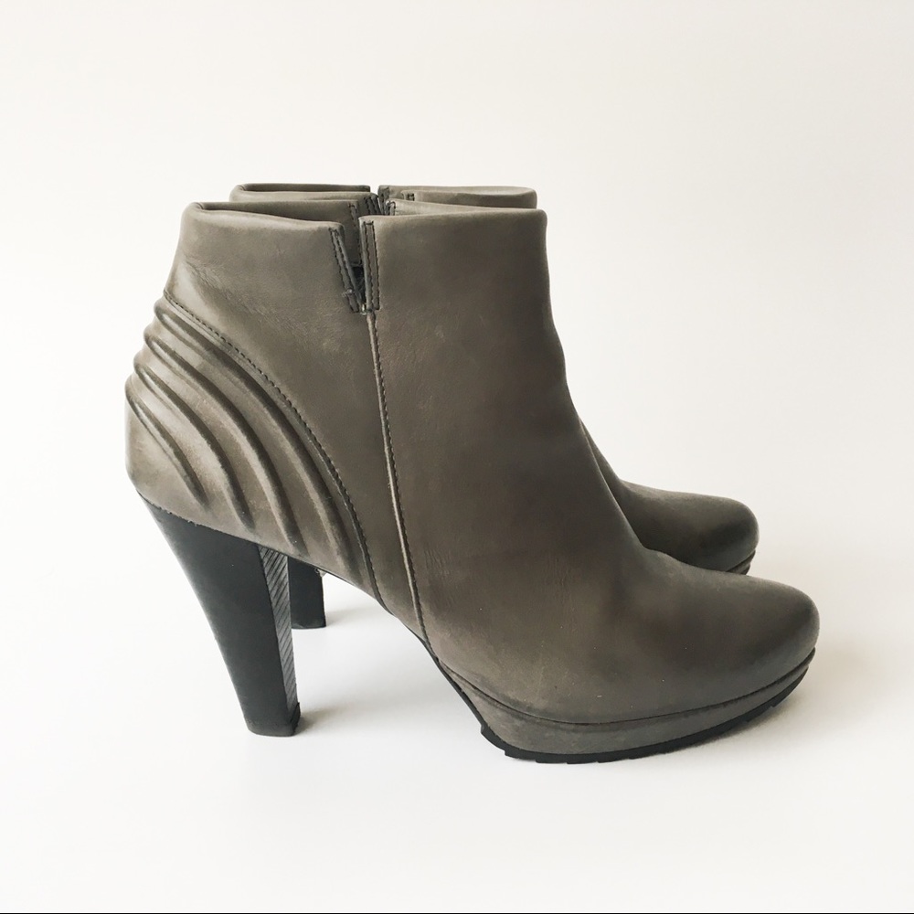 Paul Green Heeled Gray Booties Size 8 US/ 5.5 UK